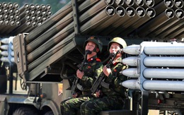 Triều Tiên duyệt binh không có tên lửa đạn đạo
