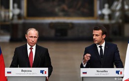 Tổng thống Pháp nói 'tin giả đang đe dọa nền dân chủ'