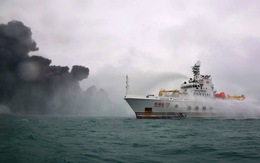 Tàu chở dầu Iran cháy trong ngày thứ 3 liên tiếp sau va chạm