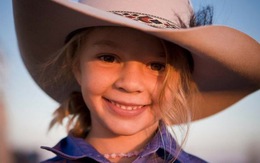 Dân Úc sốc vụ bé gái tự tử vì bị bắt nạt trên mạng