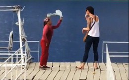 Khách nước ngoài bị xua đuổi ở 'Tuyệt tình cốc' vì không nộp 10.000 đồng