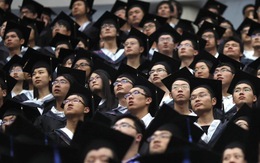 Kinh tế suy thoái, nhiều sinh viên Trung Quốc 'vỡ mộng vào đời'