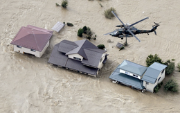 Nhật triển khai 27.000 binh lính và nhân viên cứu hộ giúp dân vượt qua lũ lụt