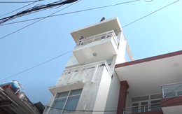 Video: Thanh niên nghi 'ngáo đá' leo lên nhà dân quậy phá