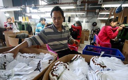 Nghi sử dụng nô lệ, Mỹ chặn quần áo của công ty Trung Quốc