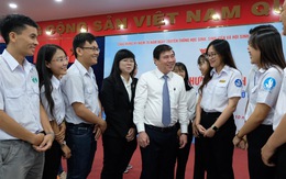 Lãnh đạo TP.HCM 'đặt hàng' học sinh sinh viên ý tưởng giải quyết các vấn đề đô thị