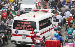 Người nước ngoài thắc mắc: 'Sao không chịu nhường đường cho xe cấp cứu?'