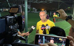 HLV và cầu thủ Malaysia làm lơ truyền thông Việt Nam