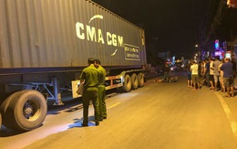 Xe máy va chạm xe container trên đường Nguyễn Duy Trinh, 1 người chết tại chỗ