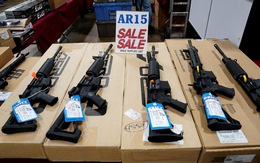 Giao Bộ Thương mại giám sát, ông Trump muốn tăng doanh số xuất khẩu súng?