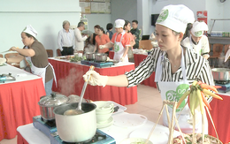 Video: Những người nấu phở ngon khu vực phía Nam trổ tài