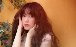 Hòa Minzy hát 'Điều buồn nhất khi yêu', xóa tin giải nghệ