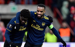 Europa League: Ghi 2 bàn trong 3 phút, Arsenal giành ngôi đầu bảng F