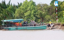 TP.HCM yêu cầu xử nghiêm ghe tàu 'lụi' chở khách băng qua sông