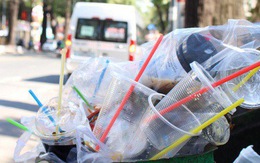 'Luật hóa' chống rác thải nhựa