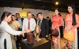 Phó thủ tướng Trương Hòa Bình đến bảo tàng thế giới cà phê