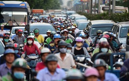 Tăng thời gian xe máy đi làn ôtô đường Phạm Văn Đồng và Trường Chinh