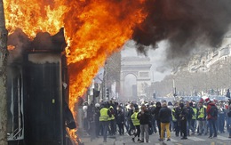 Paris lại ngập trong bạo loạn