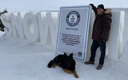 Một nông dân Canada xây mê cung tuyết lớn nhất thế giới