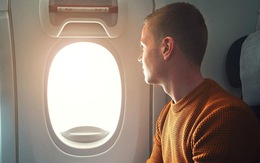 Những ai được phép ngồi ở hàng ghế lối thoát hiểm trên máy bay?