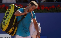 ‘Vua’ Nadal lại thua trên sân đất nện