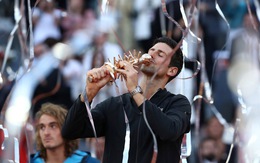 Hạ Tsitsipas sau 92 phút, Djokovic đoạt danh hiệu ATP thứ 74