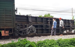 Tàu hỏa trật bánh tại Nam Định do bảo trì đường không đạt yêu cầu