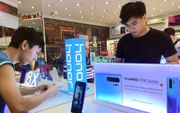 Người dùng, người bán ở  Việt Nam đều hoang mang với Huawei