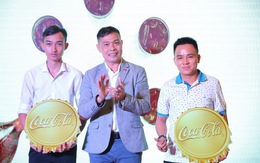 Triển lãm lon Coca-Cola 'khổng lồ' khiến giới trẻ hào hứng