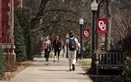 Đại học Oklahoma bị phanh phui gian dối suốt 20 năm để vào top 100