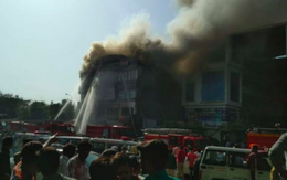 Hỏa hoạn khủng khiếp ở khu phức hợp Ấn Độ, 18 học sinh thiệt mạng