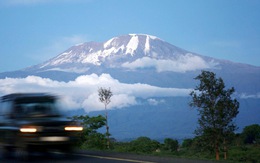 Kế hoạch làm cáp treo lên ‘nóc nhà châu Phi’ của Tanzania bị phản đối kịch liệt