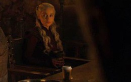 Khó tin: Game of Thrones 'để quên' ly cà phê thế kỷ 21 vào phim