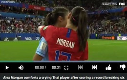 Video nữ cầu thủ Thái Lan bật khóc sau khi lập 'kỷ lục buồn' ở World Cup