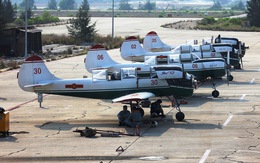 Một buổi huấn luyện bay IaK-52 ở Trung đoàn 920