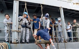 Gay cấn nhiều giờ cứu 22 ngư dân Philipines qua lời kể thuyền trưởng Việt Nam