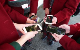 Úc: Bang Victoria cấm sử dụng điện thoại di động ở trường học