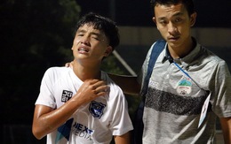 Cầu thủ U17 Hoàng Anh Gia Lai gãy xương đòn trong trận ra quân