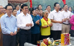 Ông Trương Tấn Sang thắp hương tại Đài tưởng niệm 468 Vị Xuyên