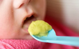 WHO kêu gọi cấm bổ sung đường trong sản phẩm thức ăn trẻ em