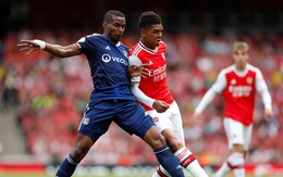 Arsenal mất vô địch Emirates Cup sau trận thua Lyon