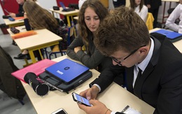 Nhiều nước không ủng hộ học sinh mang smartphone đến trường