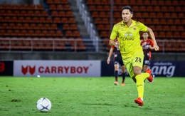 Cầu thủ Thái Lan nhận án treo giò vì đạp lên cờ đối thủ