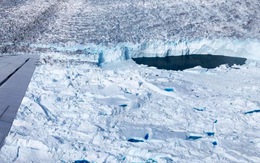 Phát hiện bí mật đáng lo ngại dưới những lớp sông băng ở Greenland