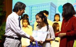 Trao 150 suất học bổng Tiếp sức đến trường cho tân sinh viên Quảng Nam - Đà Nẵng