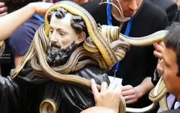 Video: Độc đáo lễ hội rước rắn ở dãy núi Apennine