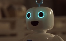 Video: Robot trò chuyện, làm bạn với con người trong những lúc cô đơn