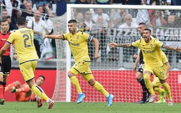 Sút chạm cột rồi chạm xà, cầu thủ Verona vẫn có bàn thắng đẹp vào lưới Buffon