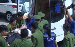 Video: Đang hầu tòa, bị cáo trong vụ VN Pharma nhập viện cấp cứu