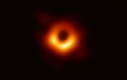 Hình ảnh đầu tiên về lỗ đen được trao giải ‘Oscar khoa học’ trị giá 3 triệu USD